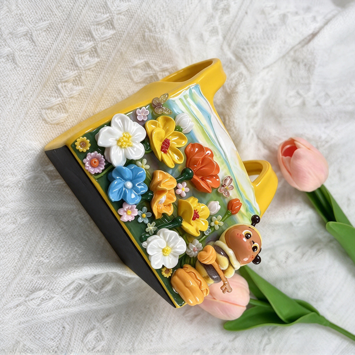 Bee Labubu Decoden Tote Makeup Brush & Pencil Holder