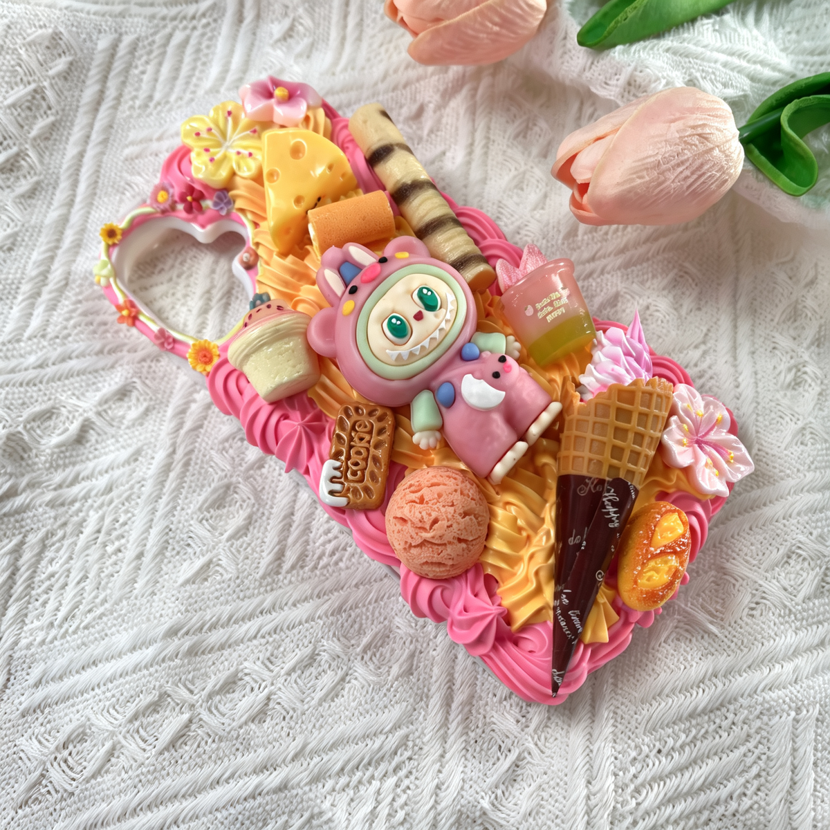 Cute Labubu decoden Phone case