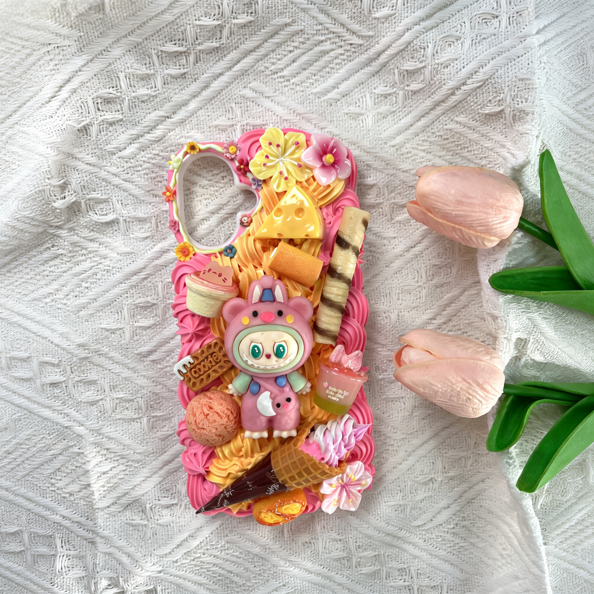 Cute Labubu decoden Phone case